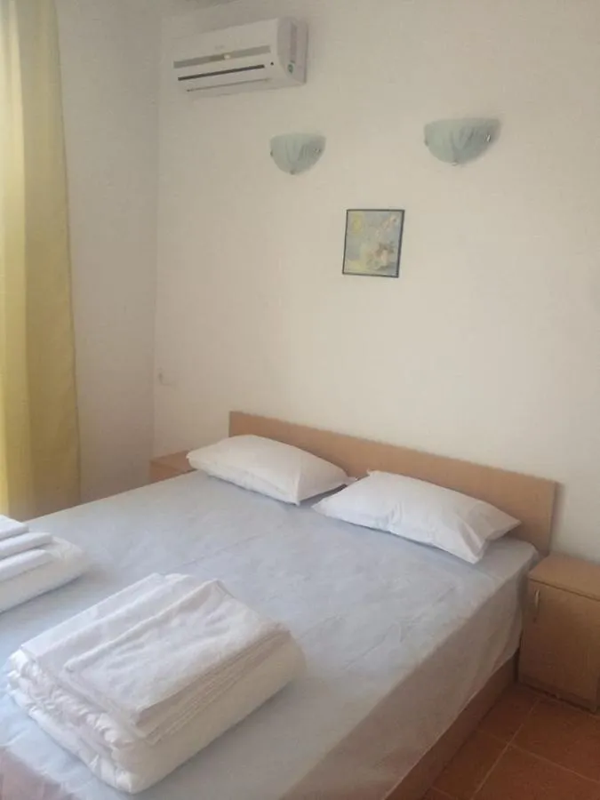 פרימורסקו Guest Rooms Venera