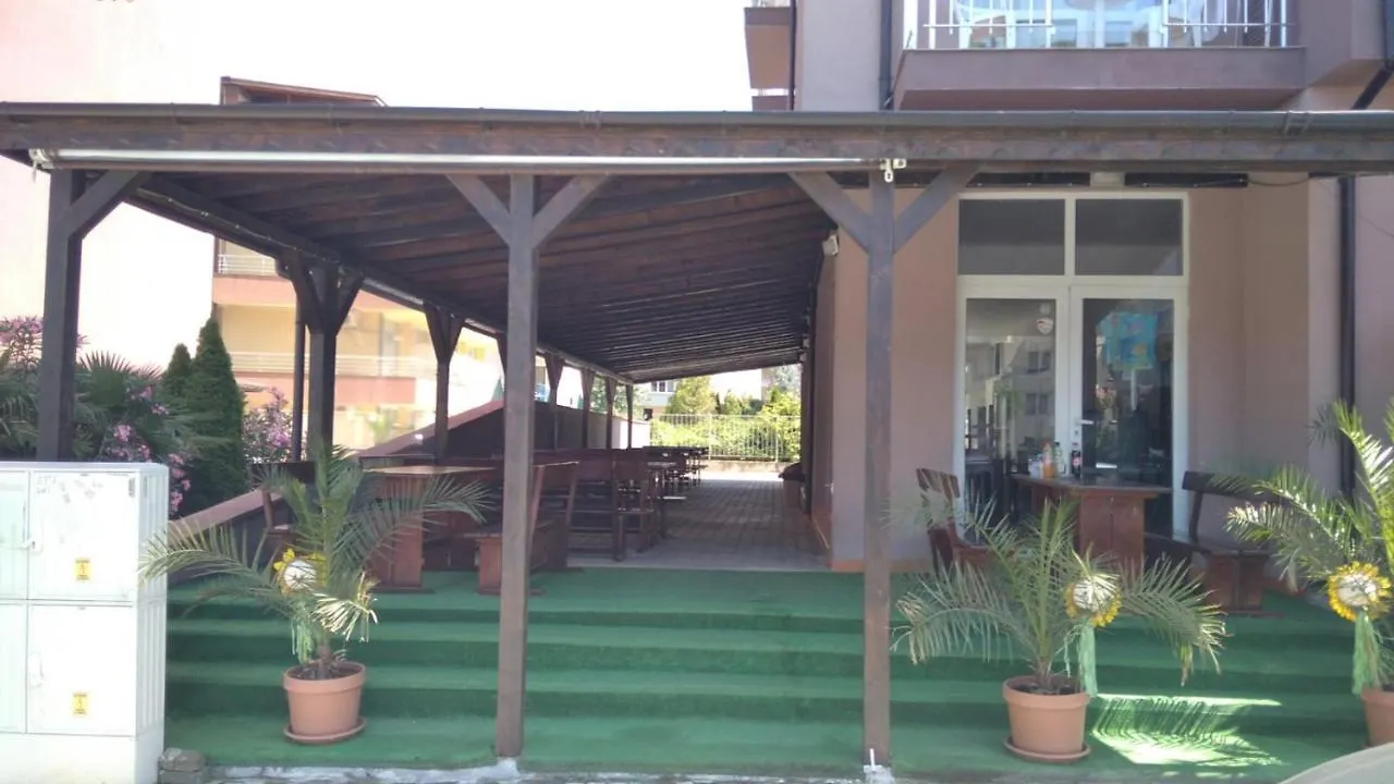 פרימורסקו Guest Rooms Venera בית הארחה